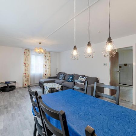 Cozy Villa With Garden, Balcony And Parking Area In Duesseldorf מראה חיצוני תמונה