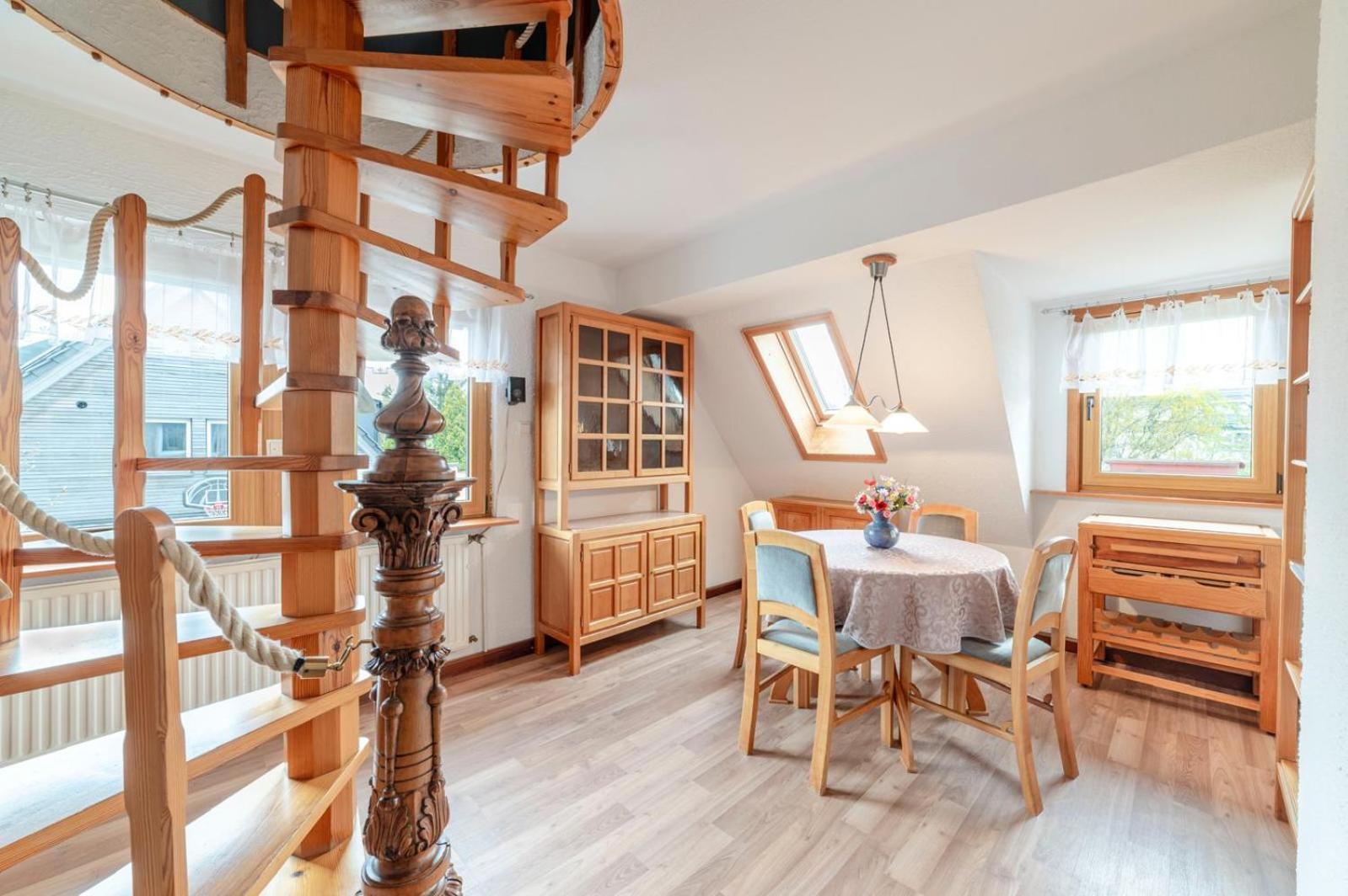 Cozy Villa With Garden, Balcony And Parking Area In Duesseldorf מראה חיצוני תמונה