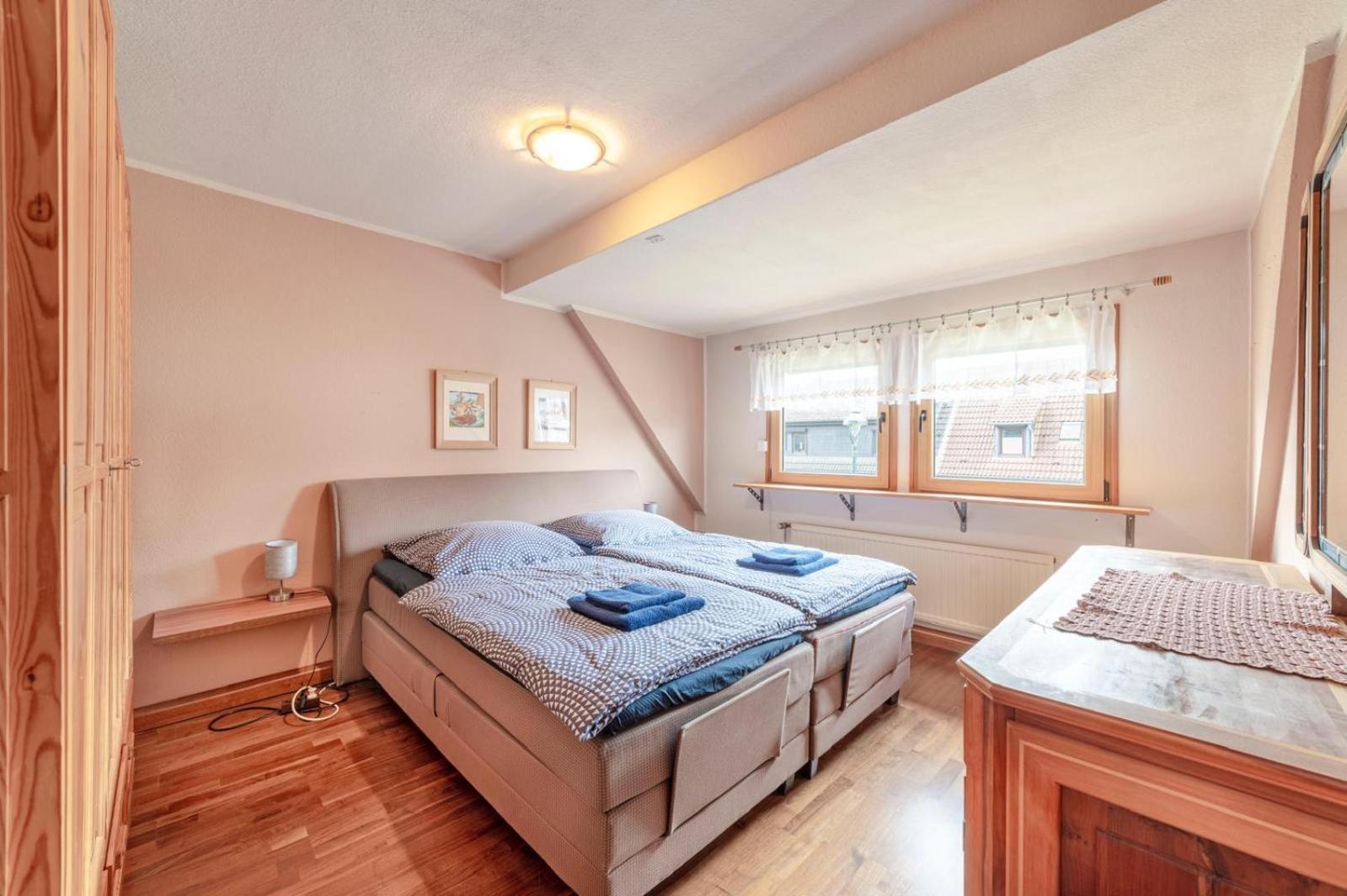 Cozy Villa With Garden, Balcony And Parking Area In Duesseldorf מראה חיצוני תמונה